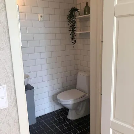 Villa Stor Familjegard I Bra Laege *