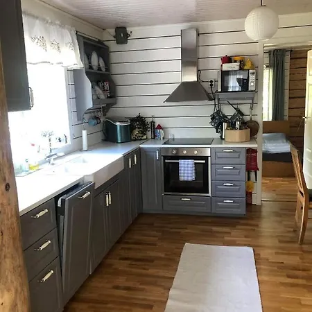 Villa Stor Familjegard I Bra Laege