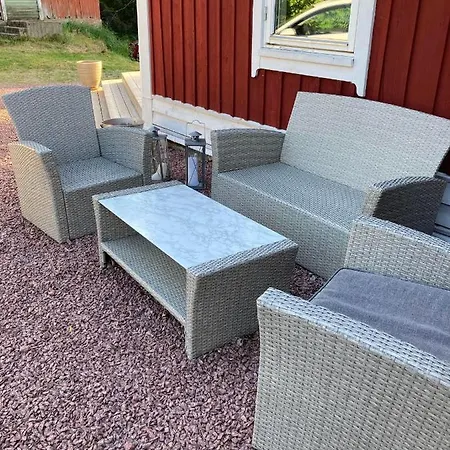 Willa Stor Familjegard I Bra Laege Finstrom