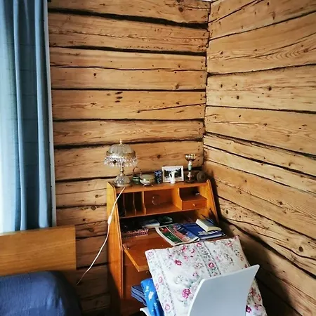 Stor Familjegard I Bra Laege