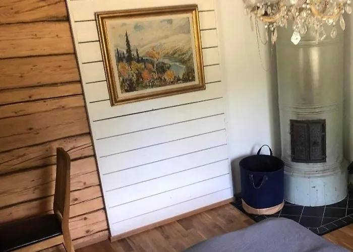 Stor Familjegard I Bra Laege Villa Finstrom