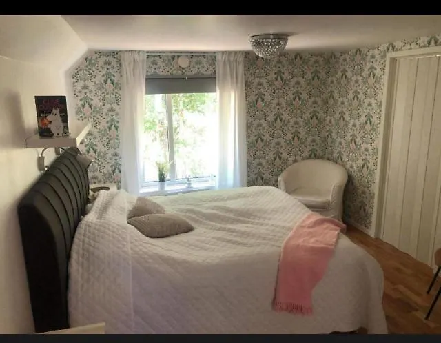 Villa Stor Familjegard I Bra Laege Finstrom